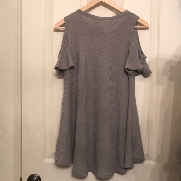 ANTHROPOLOGIE Fluttered Open-Shoulder Top New Gray - Picture 8 of 8